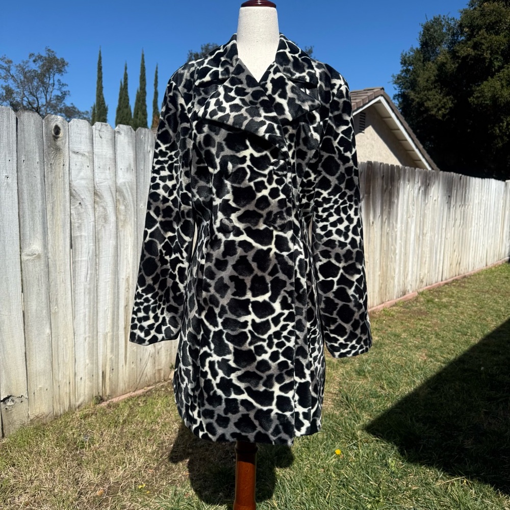 Vintage Rampage Black and White Animal Print Faux Fur Jacket